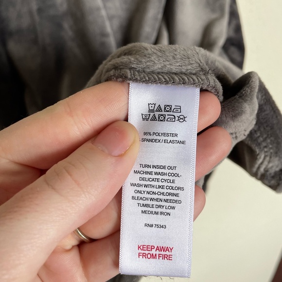 House of Harlow 1960 Velour Top - Picture 4 of 5